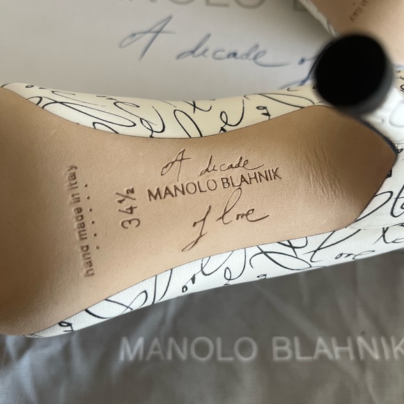 Manolo Blahnik Hangisi Decades of Love White - Picture 3 of 5